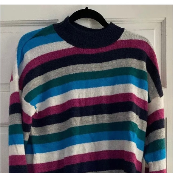 Macys Striped Sweater Top Wool Poly Mix  Beautiful XL XLarge Macys oversized - Picture 3 of 7